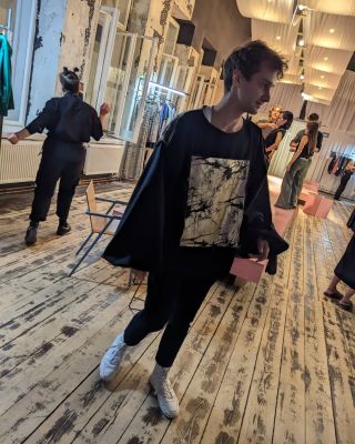 BLACK SUN TOP Collection 2024/lnside Out. Nedefinovatelný futuristický design z jiné dimenze, který skrývá tajemství. At...